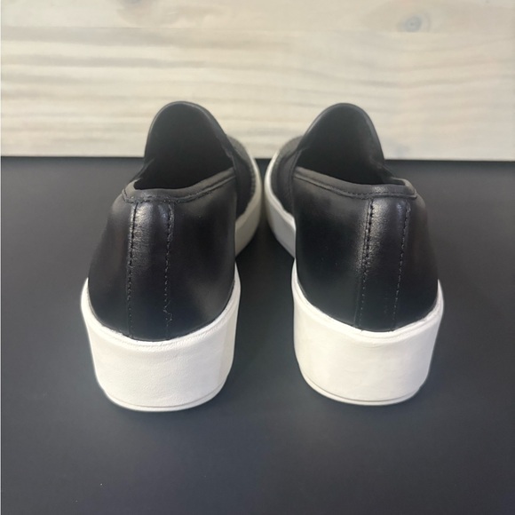 Women’s Clarks Layton Petal Slip-Ons - Picture 5 of 10